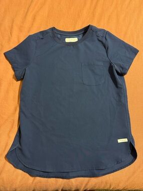 Uniform Advantage Women’s Resurge Citrine Scrub Top